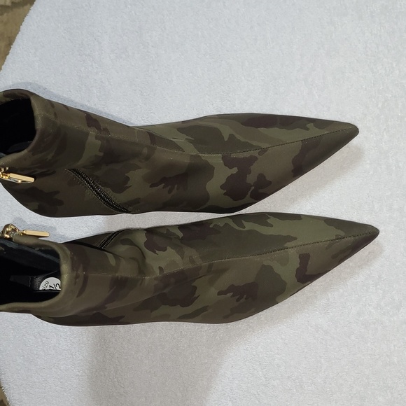 Good American Ankle Neoprene Booties Camo Green Size Various - Picture 3 of 7
